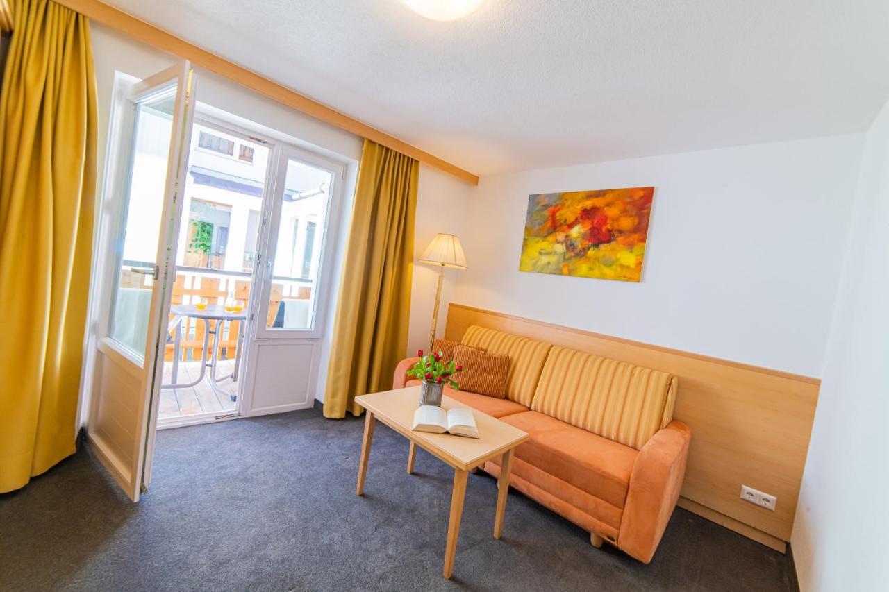 Aparthotel Hochland Gmbh Nauders Exterior photo