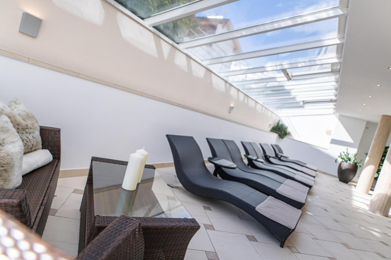 Aparthotel Hochland Gmbh Nauders Exterior photo